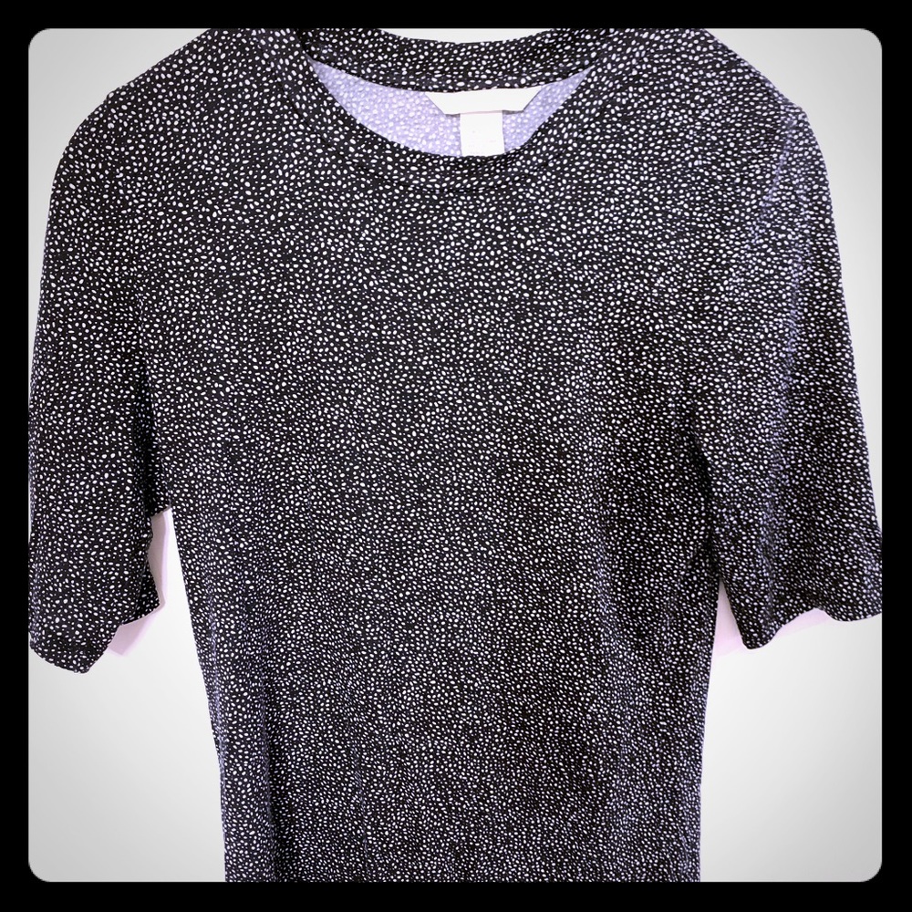 H & M 3/4 sleeve shirt size small